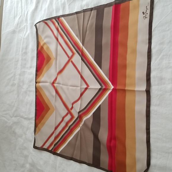 NWOT Pier Giorgio Italian Scarves - Picture 4 of 9